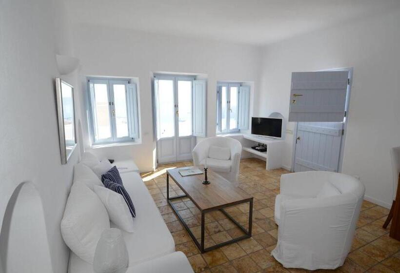 سوئیت با چشم‌انداز, Aria Suites & Villas
