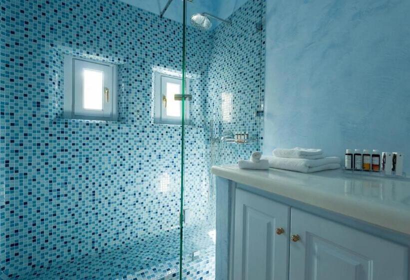 سوئیت با چشم‌انداز, Aria Suites & Villas