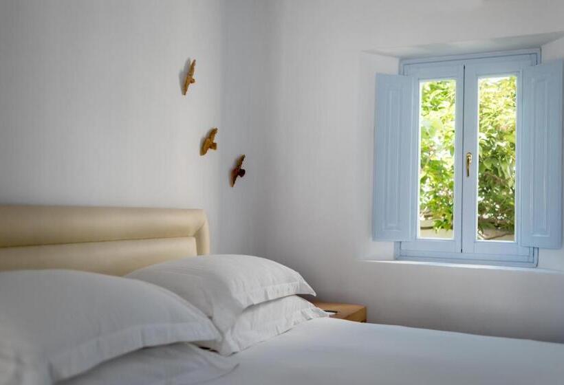 سوئیت با چشم‌انداز, Aria Suites & Villas