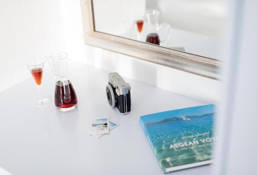 سوئیت با چشم‌انداز, Aria Suites & Villas