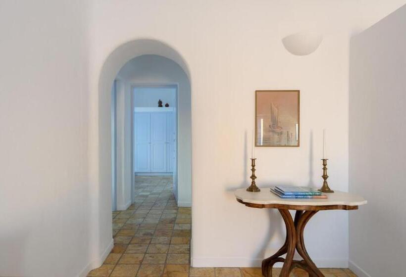 سوئیت با چشم‌انداز, Aria Suites & Villas