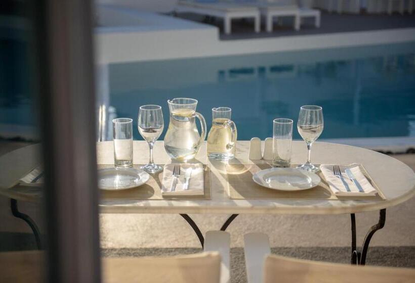 سوئیت با چشم‌انداز, Aria Suites & Villas