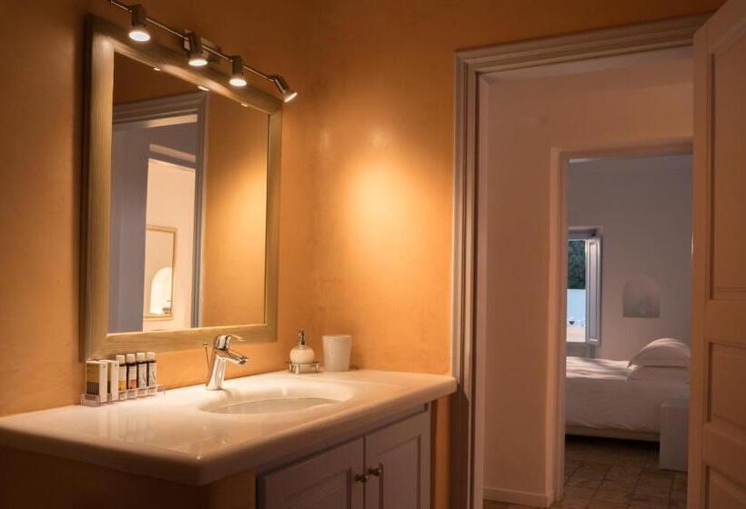 سوئیت با چشم‌انداز, Aria Suites & Villas