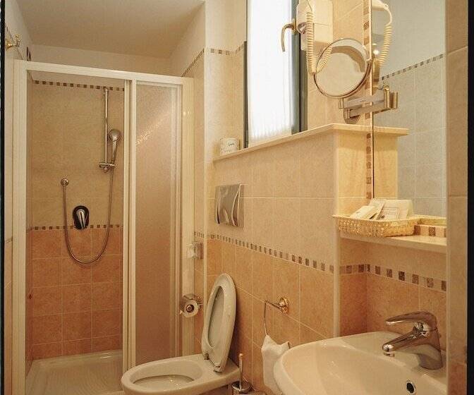 اتاق استاندارد یک نفره, Boutique Hotel Dieci