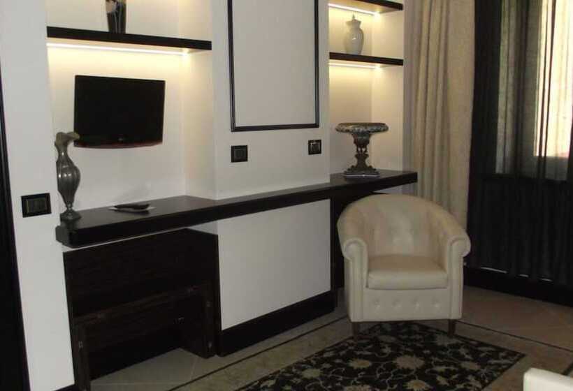 سوییت جونیور, Excelsior