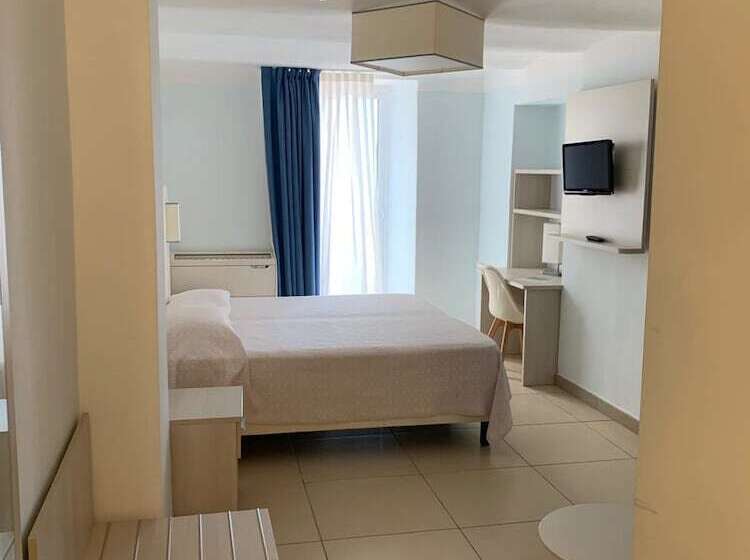 اتاق استاندارد یک نفره, La Balnearia