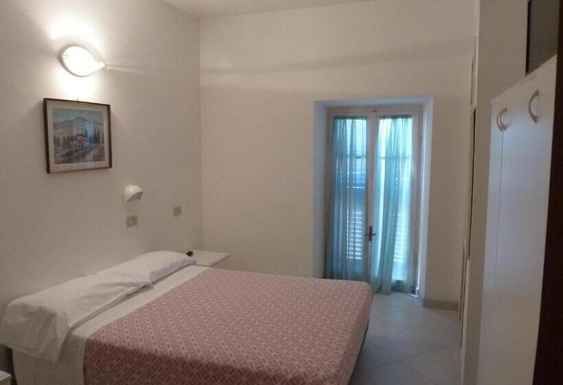 اتاق استاندارد یک نفره, La Balnearia