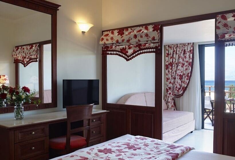 Семейный Номер Вид на Море, Roda Beach Resort & Spa