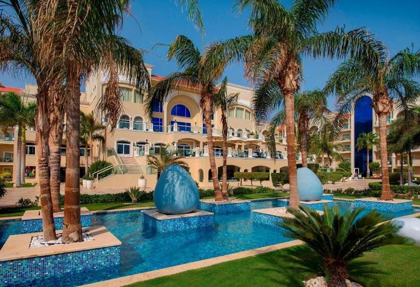 اتاق لوکس با چشم‌انداز استخر, Premier Le Reve Hotel & Spa Sahl Hasheesh   Adults Only 16 Years Plus