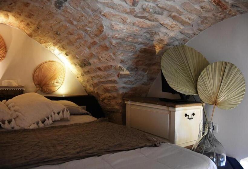 اتاق لوکس با تخت بزرگ, Alcova Cellini Bell'italia