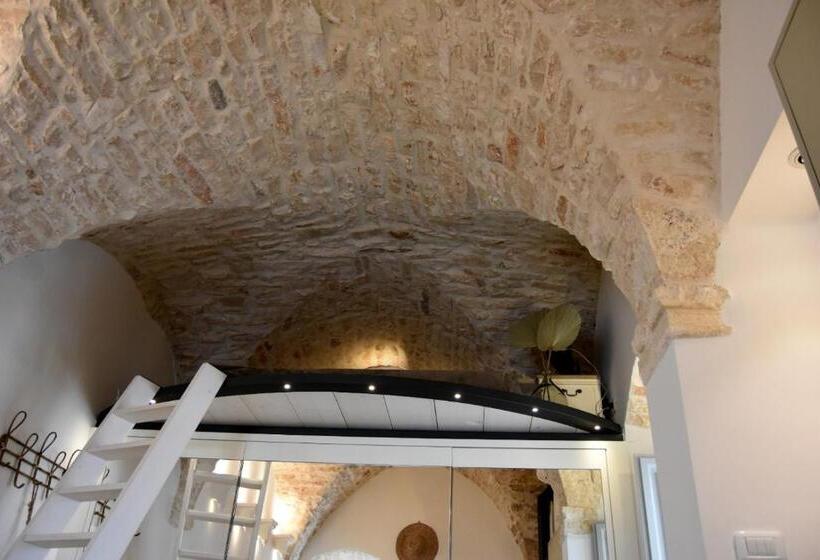اتاق لوکس با تخت بزرگ, Alcova Cellini Bell'italia