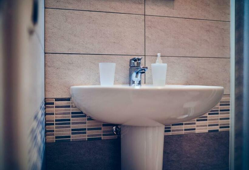 اتاق استاندارد, Travelershome 7metri Guesthouse