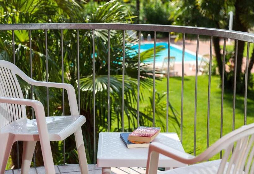 Номер Стандарт Вид на Сад, Brione Green Resort
