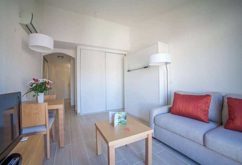 스탠다드 스튜디오, Le Club Mougins