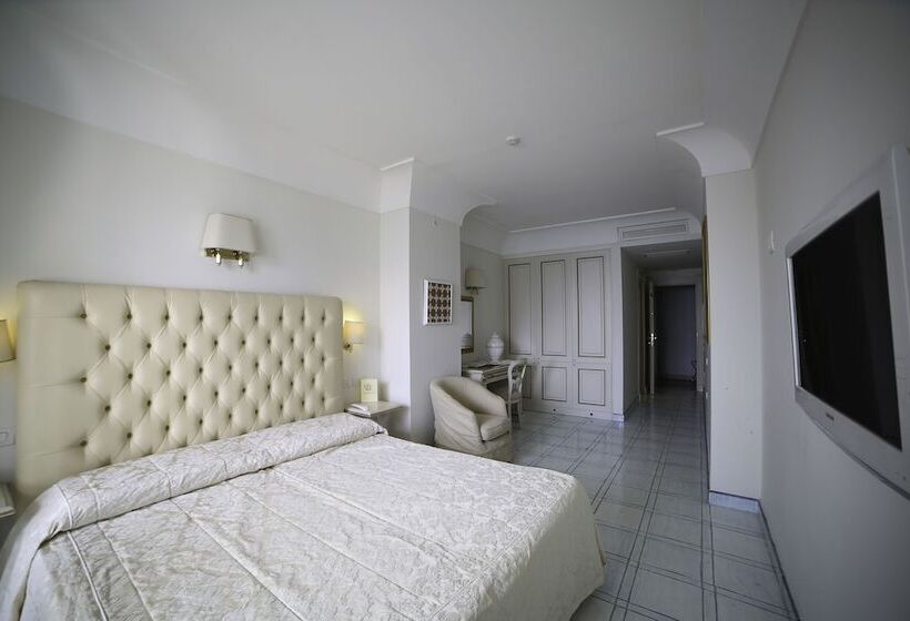 اتاق سوپریور, Villa Fraulo