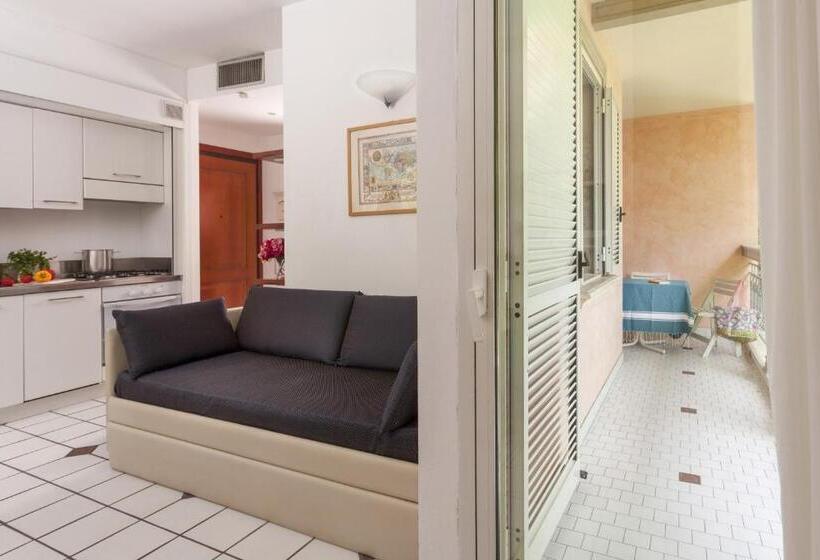 Apartamento Superior 1 Dormitório, Residenza Villa Lidia