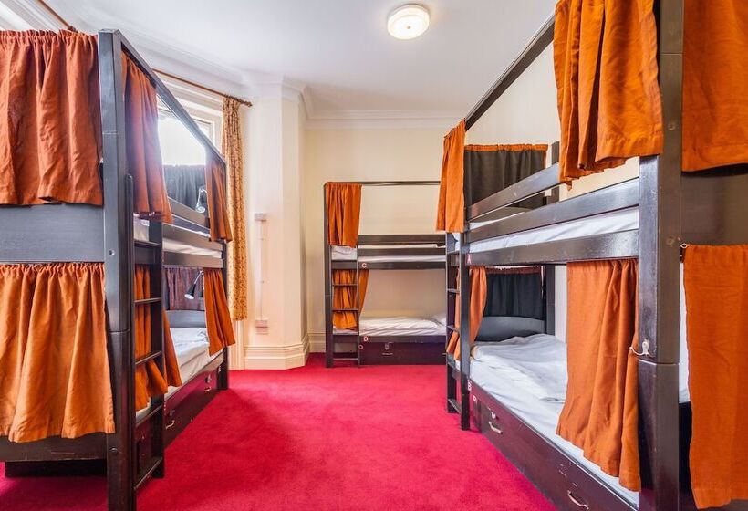 Кровать в Общей Комнате, Palmers Lodge Swiss Cottage