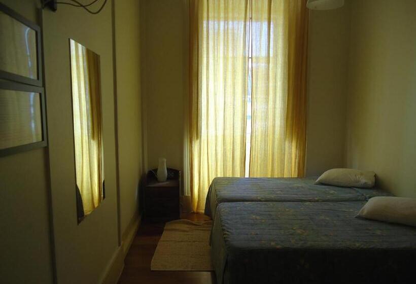 Quarto Standard Casa de Banho Partilhada, Pouso Dos Anjos