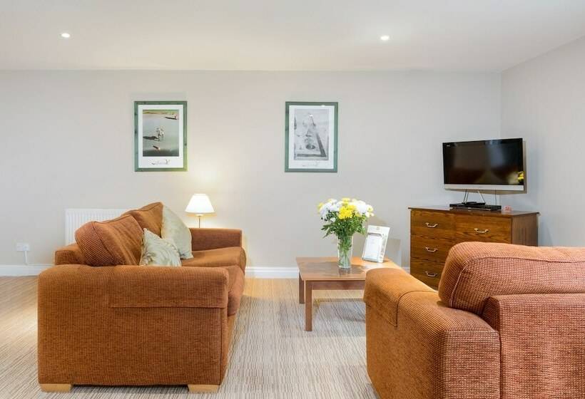 Апартаменты 1 Спальня, Thurnham Hall Resort