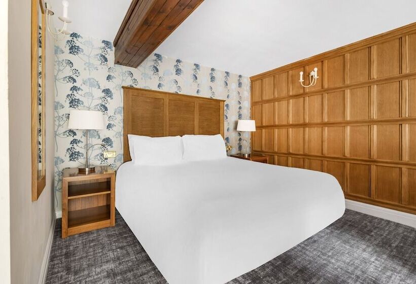 Студия Стандарт, Thurnham Hall Resort