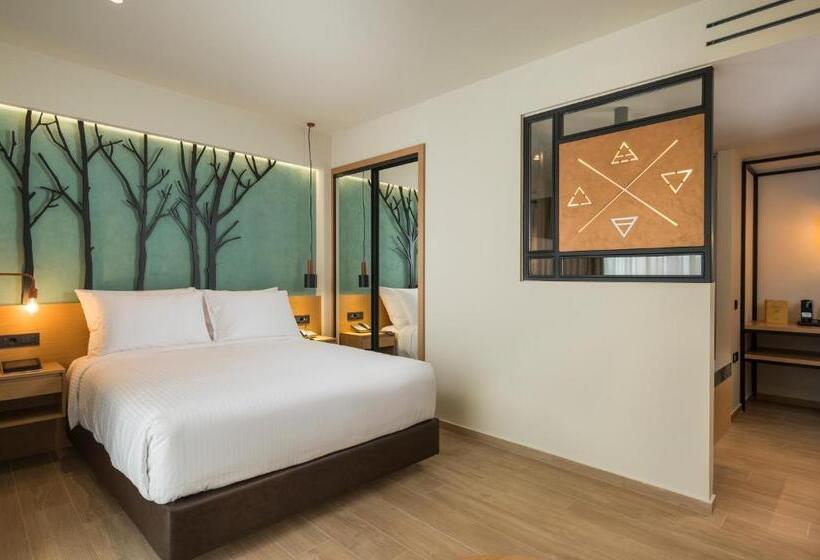 اتاق استاندارد سه نفره, Hyperion City Hotel & Spa