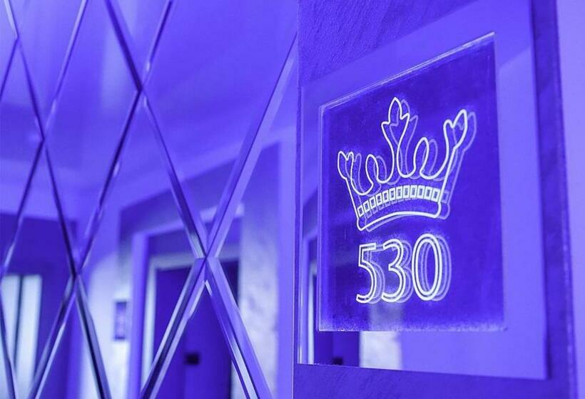 اتاق لوکس, Royal