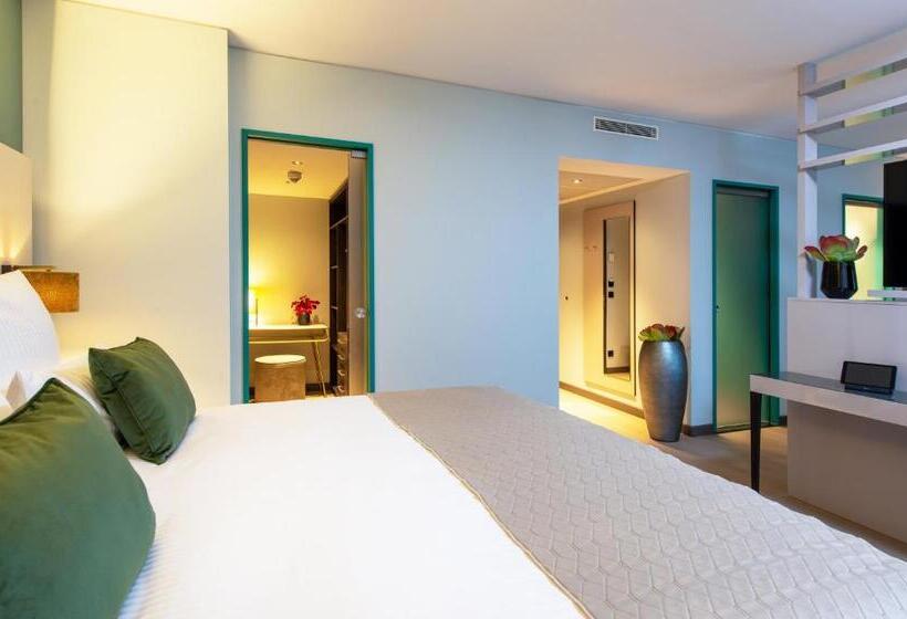 جناح جونيور, Leonardo Hotel Augsburg