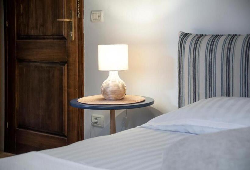 اتاق استاندارد, Revera Rooms