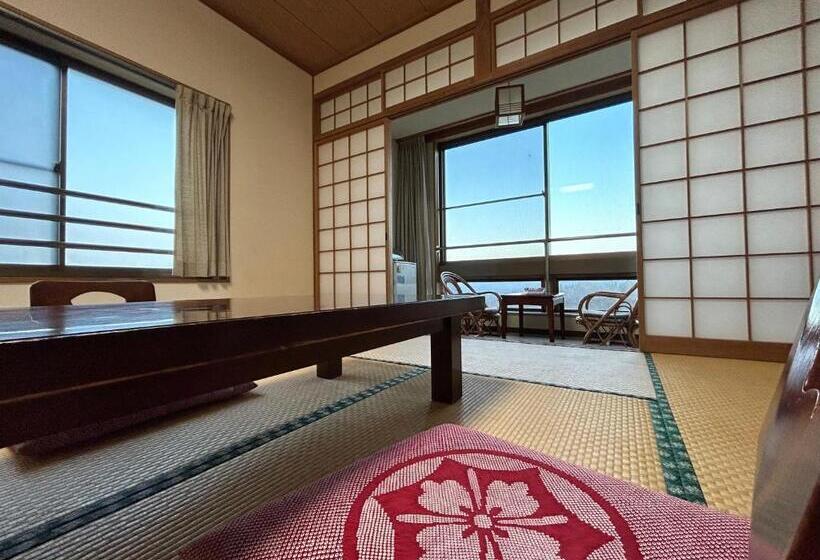 غرفة قياسية, Tomiya Ryokan