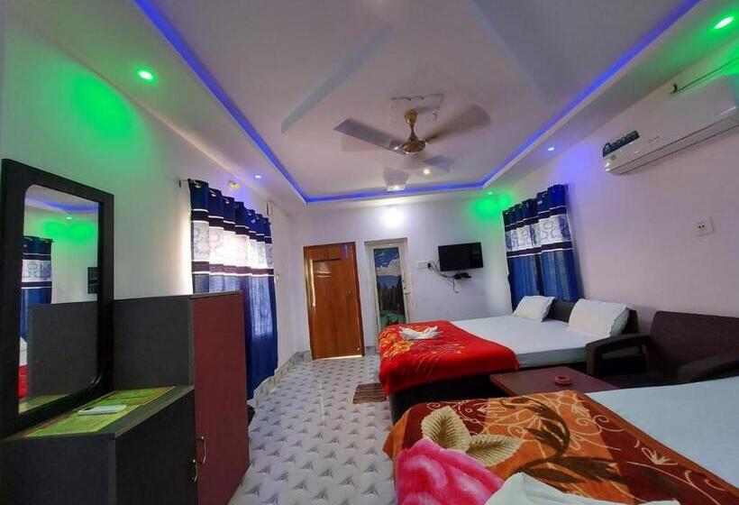 Четырехместный Номер Стандарт, Swastik Resort Tajpur