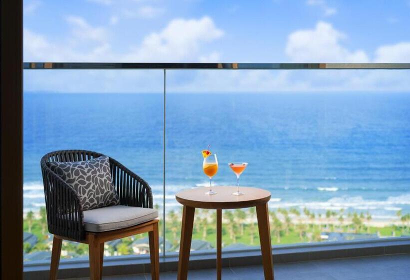 اتاق لوکس با تخت بزرگ, Movenpick Resort Cam Ranh