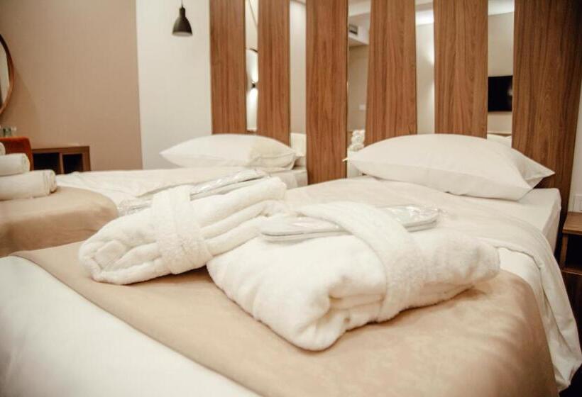 آپارتمان 1 خوابه, Mk Premier