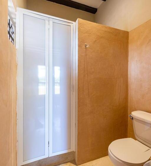 اتاق لوکس با بالکن, Valladolid 48 Hotel & Hostal
