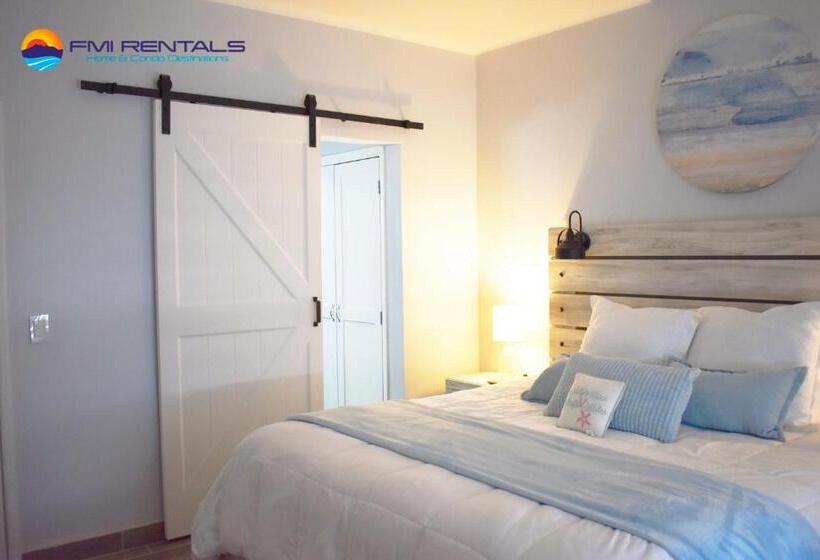 2 Bedroom Deluxe Apartment Sea View, Marina Pinacate C 519