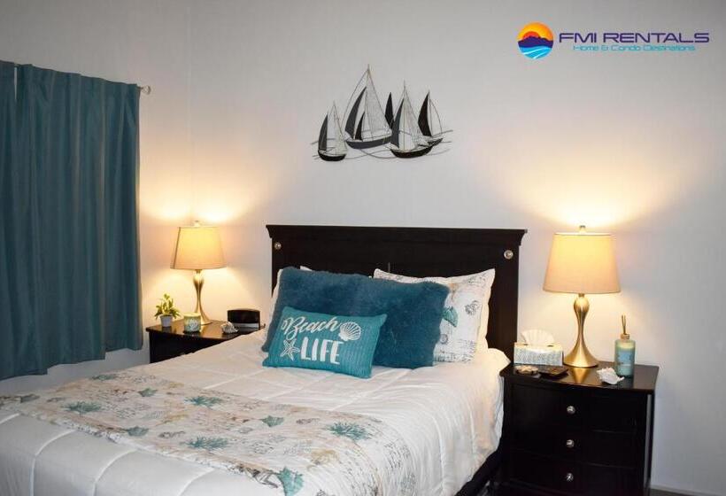 2 Bedroom Deluxe Apartment Sea View, Marina Pinacate C 519