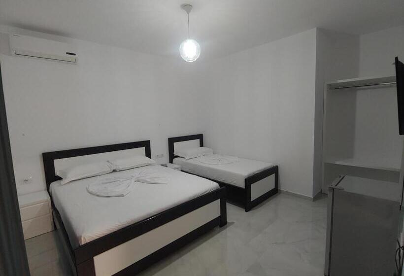 Quarto Triplo Deluxe, Villa Leonel Zeka