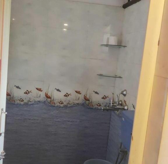 اتاق لوکس, Anjoned Hostel & Cafe