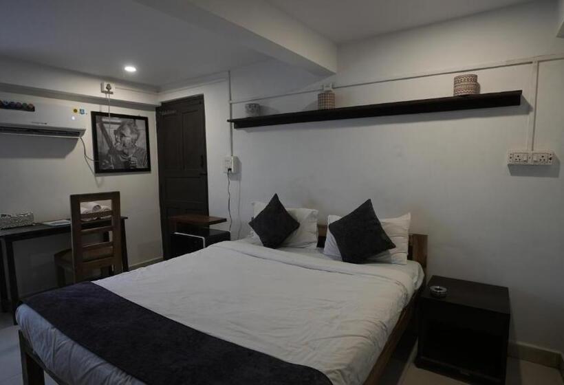 اتاق لوکس, Anjoned Hostel & Cafe