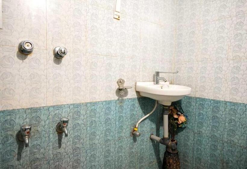 اتاق لوکس خانوادگی, Anjoned Hostel & Cafe