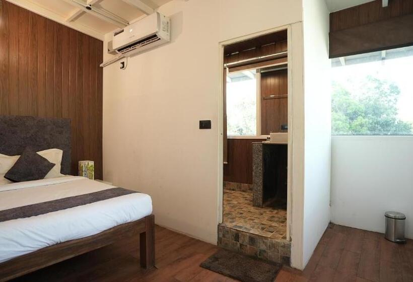 سوئیت 2 خوابه, Anjoned Hostel & Cafe