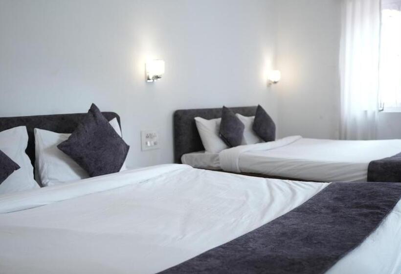 اتاق لوکس خانوادگی, Anjoned Hostel & Cafe
