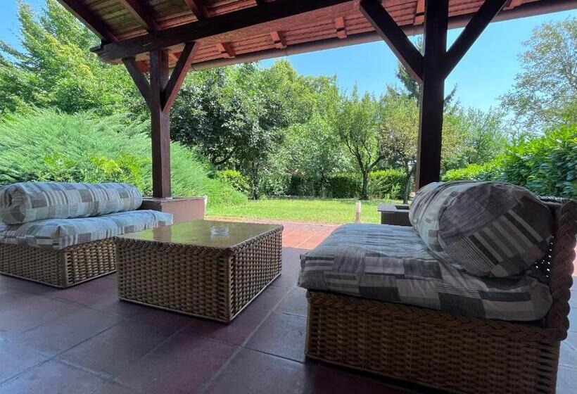 Estudio Deluxe, Villa Fenix Osio Sotto 2
