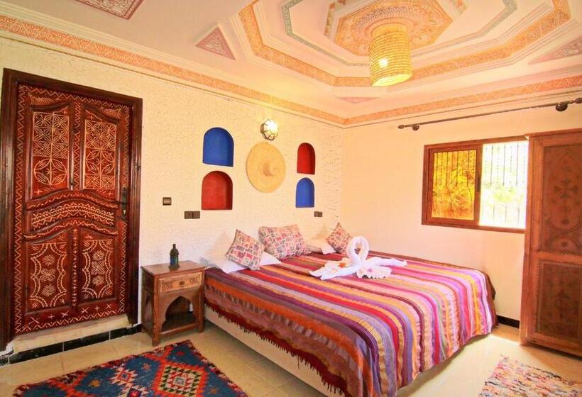 Deluxe Room with Balcony, Jnane Karma
