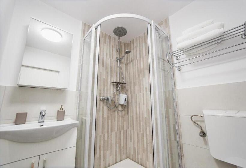 اتاق استاندارد, Apart Hotel Fresh