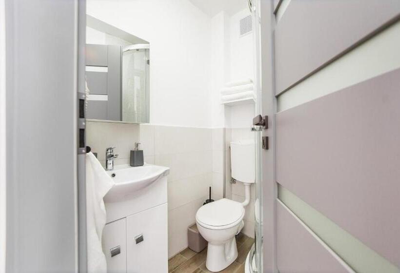 اتاق لوکس, Apart Hotel Fresh