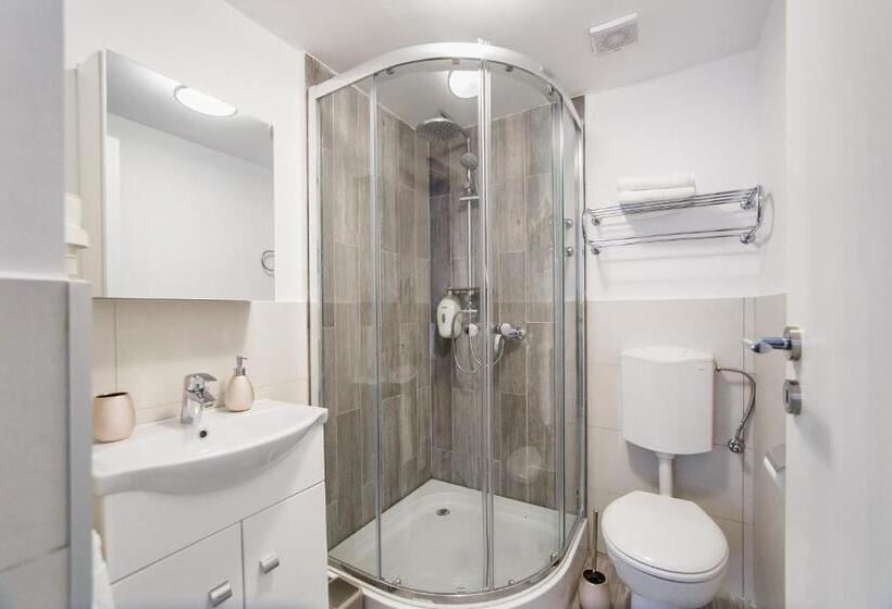 استودیو استاندارد با تخت کینگ, Apart Hotel Fresh