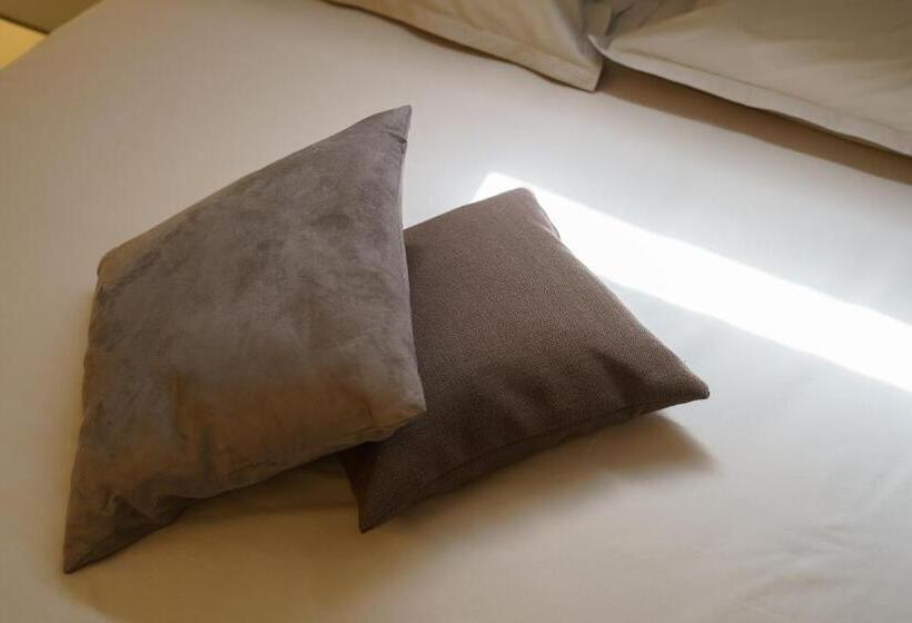 基本间, Caffetteria Luca Suite & Rooms