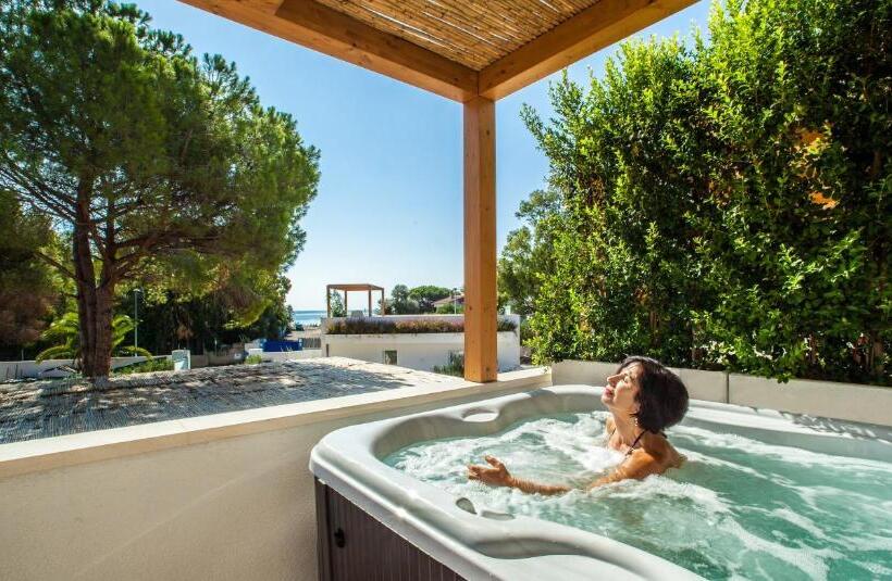اتاق استاندارد با وان آب گرم, Noha Lifestyle Hotel   Adults Only