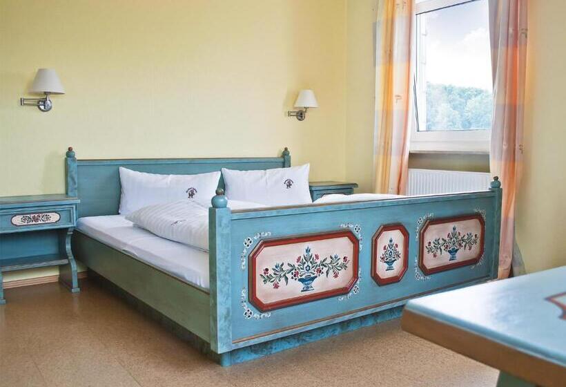 Номер Стандарт Трехместный, Berggasthof Hotel Igelwirt