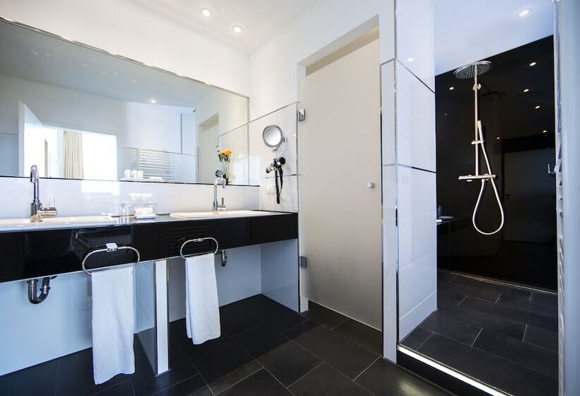 Deluxe Zimmer mit Meerblick, Strandhotel Fischland